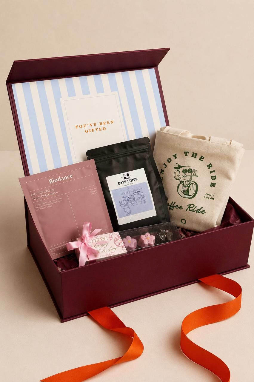 GIFTED X COMO COMÍ COOL MOM GIFT BOX