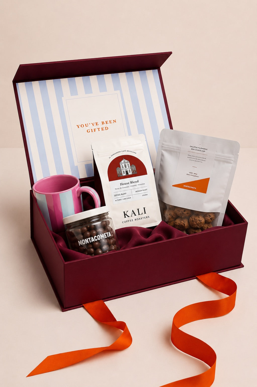GIFTED X COMO COMÍ CORPORATE MOM GIFT BOX
